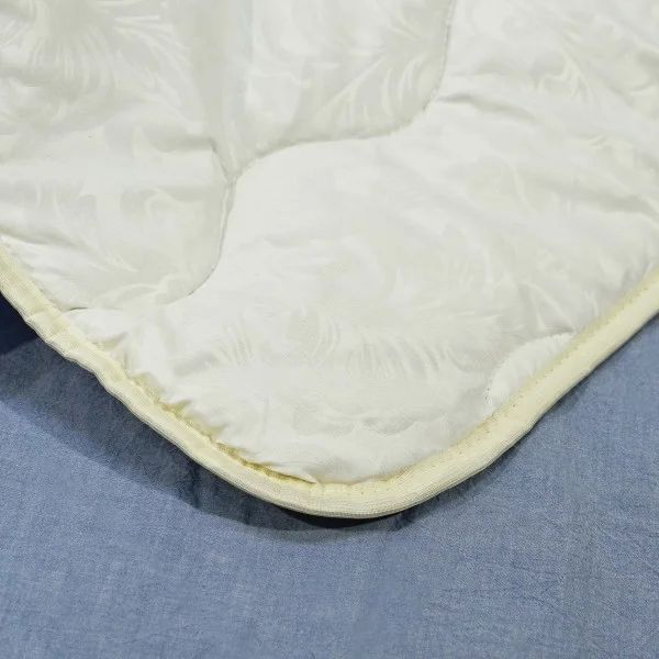 Ковдра вовняна стьобана Viluta Полуторна Comfort 140х205 ковдра_comfort_205*140 фото